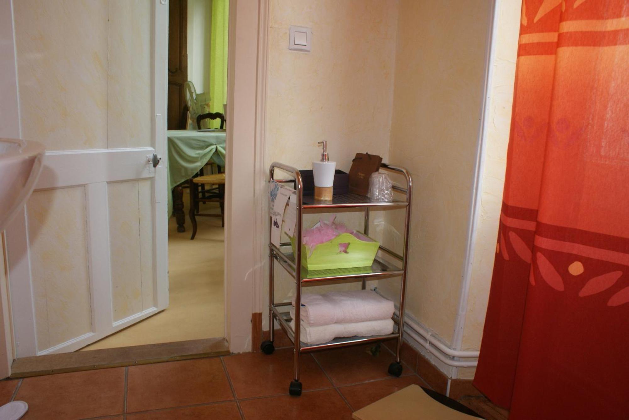 Moulins-la-Marche Hotel Le Dauphin מראה חיצוני תמונה