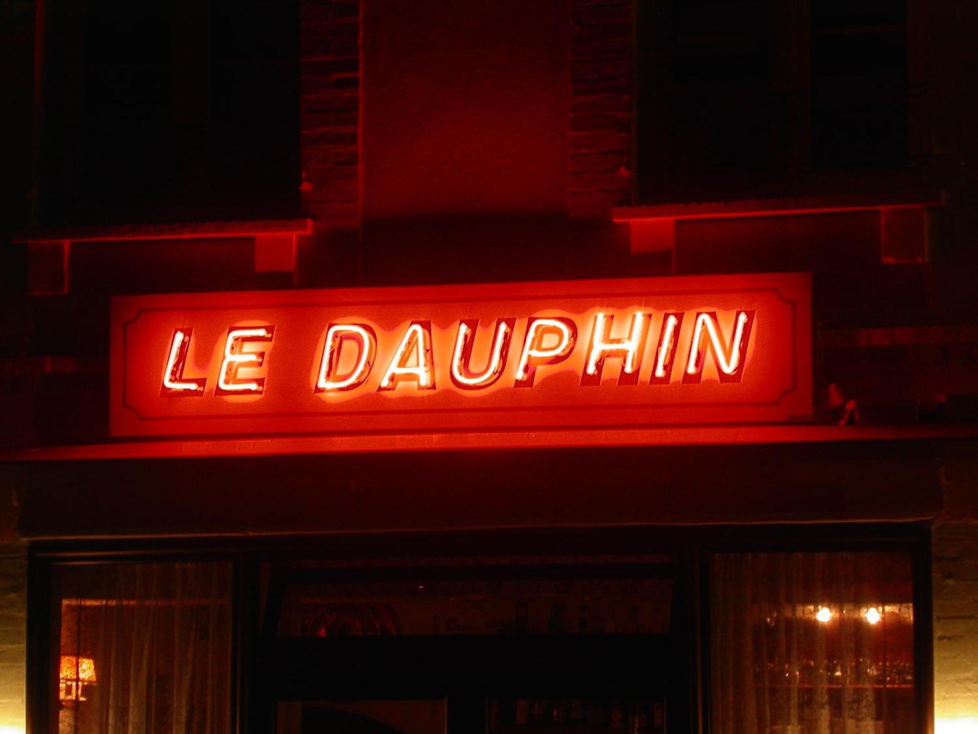Moulins-la-Marche Hotel Le Dauphin מראה חיצוני תמונה